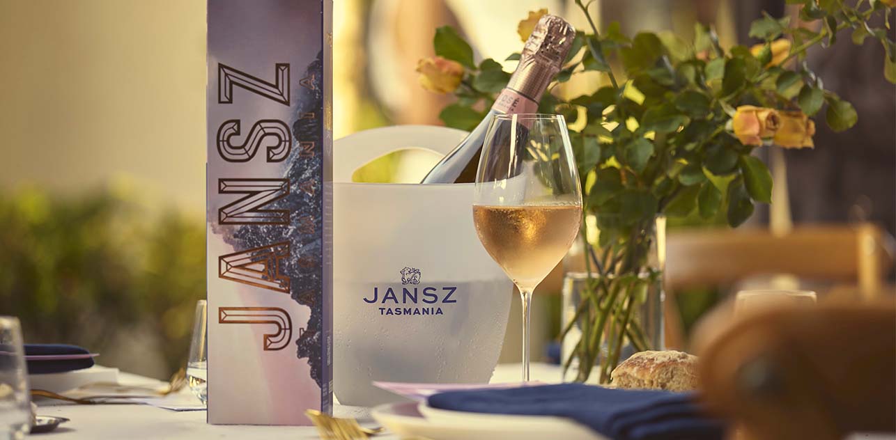 we gathered for an intimate gathering to unveil our highly anticipated Jansz Tasmania X Jess Bonde Premium Rosé Seasonal Release gift boxes.